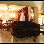 Hay Al Sefarat Apartment